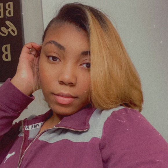 Meet your Posher, Ash - Picture 1 of 1